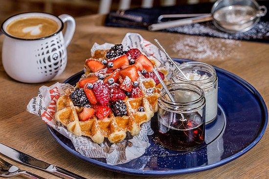 Bistro Bene by Tomasz Lesniak